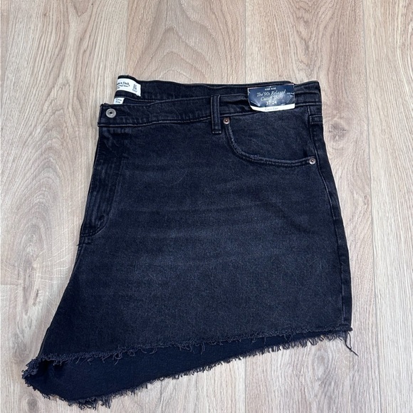 NWT Abercrombie & Fitch 90s Relaxed Cutoff Shorts Denim Curve Love 37/24 Plus SZ - Picture 12 of 12